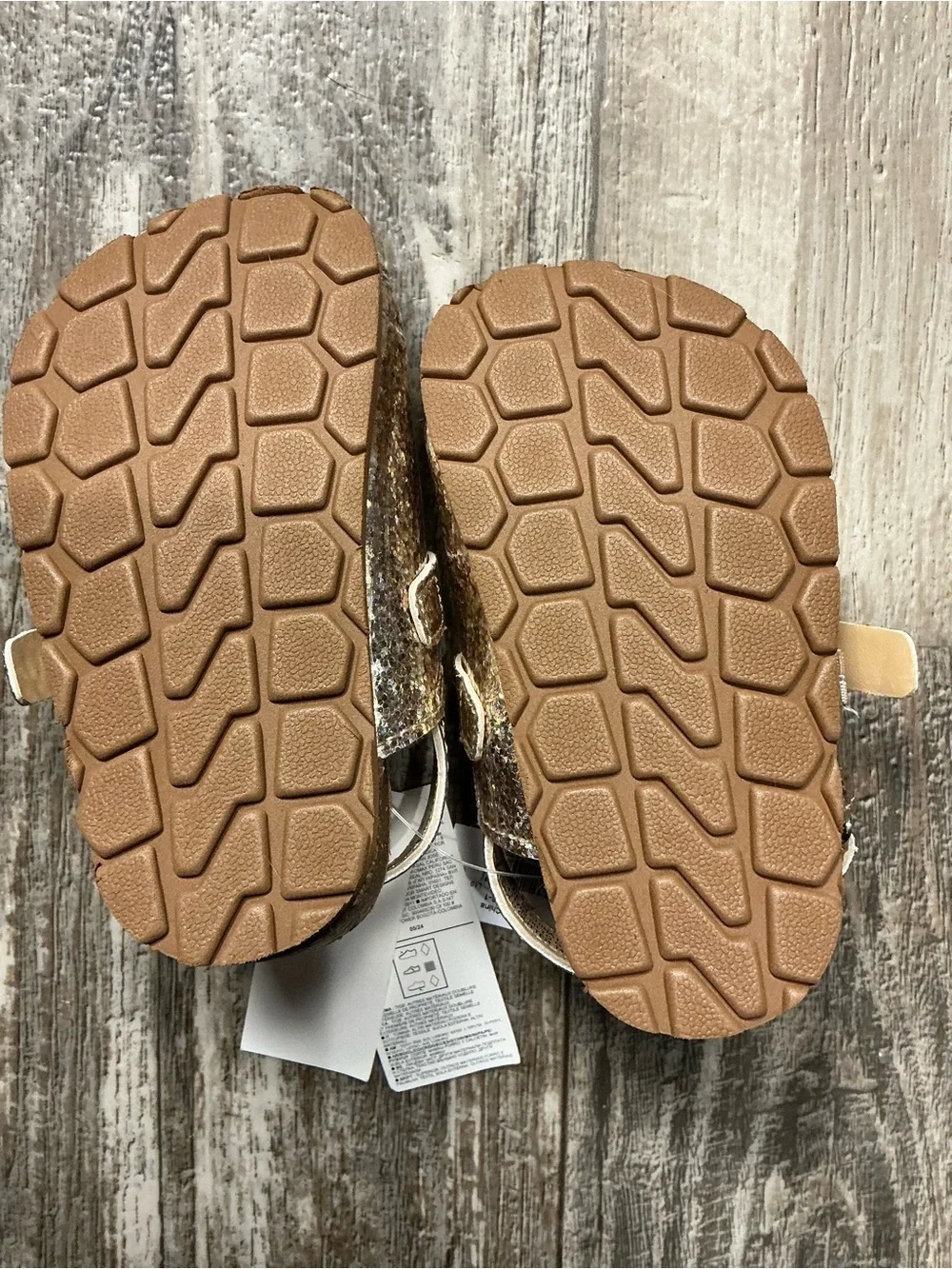 GAP Baby Glitter Clog Sandals in Gold Size 5/6